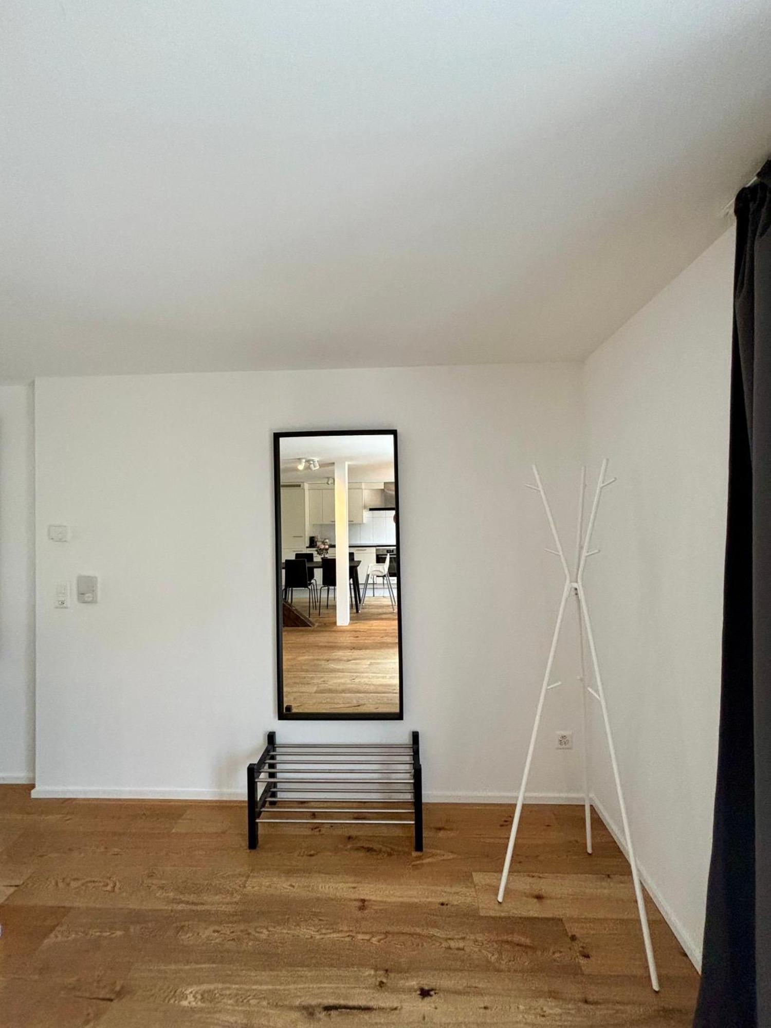 Good Night Apartments Binningen Quarto foto
